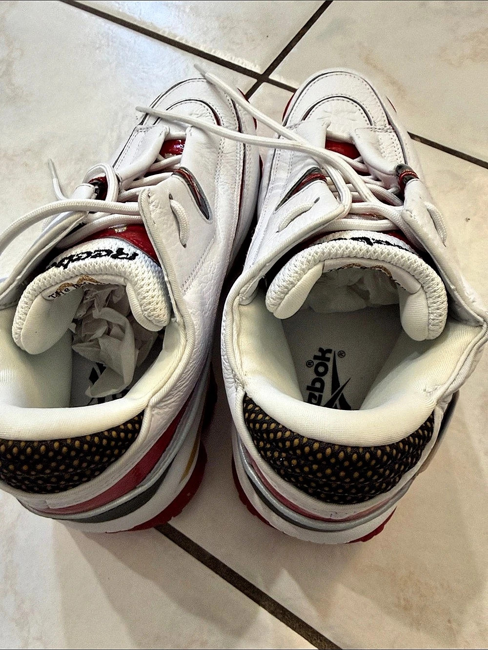 Allen Iverson The Answer Reebok Sneakers - Picture 8 of 8